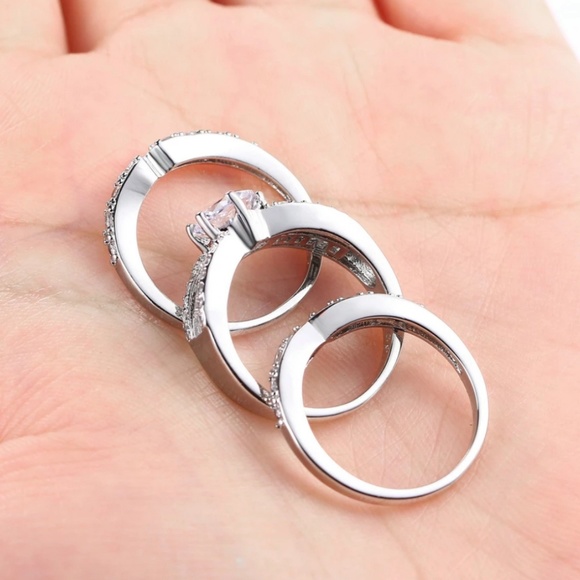 18k White Gold 3 Piece Ring Set 7mm AAA CZ - Picture 4 of 6